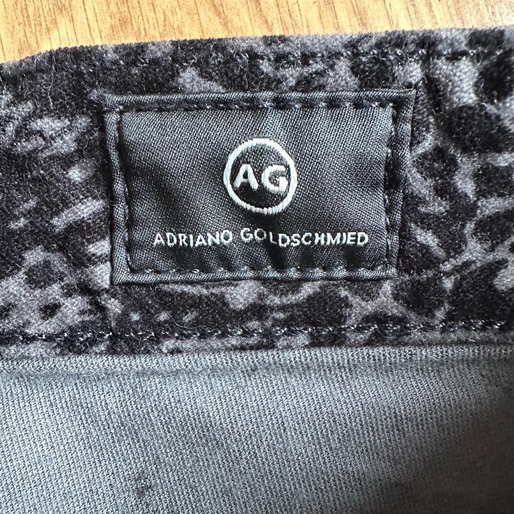 AG Adriano Goldschmied Black and Gray Patterned Skinny Jeans 24 - Picture 7 of 11
